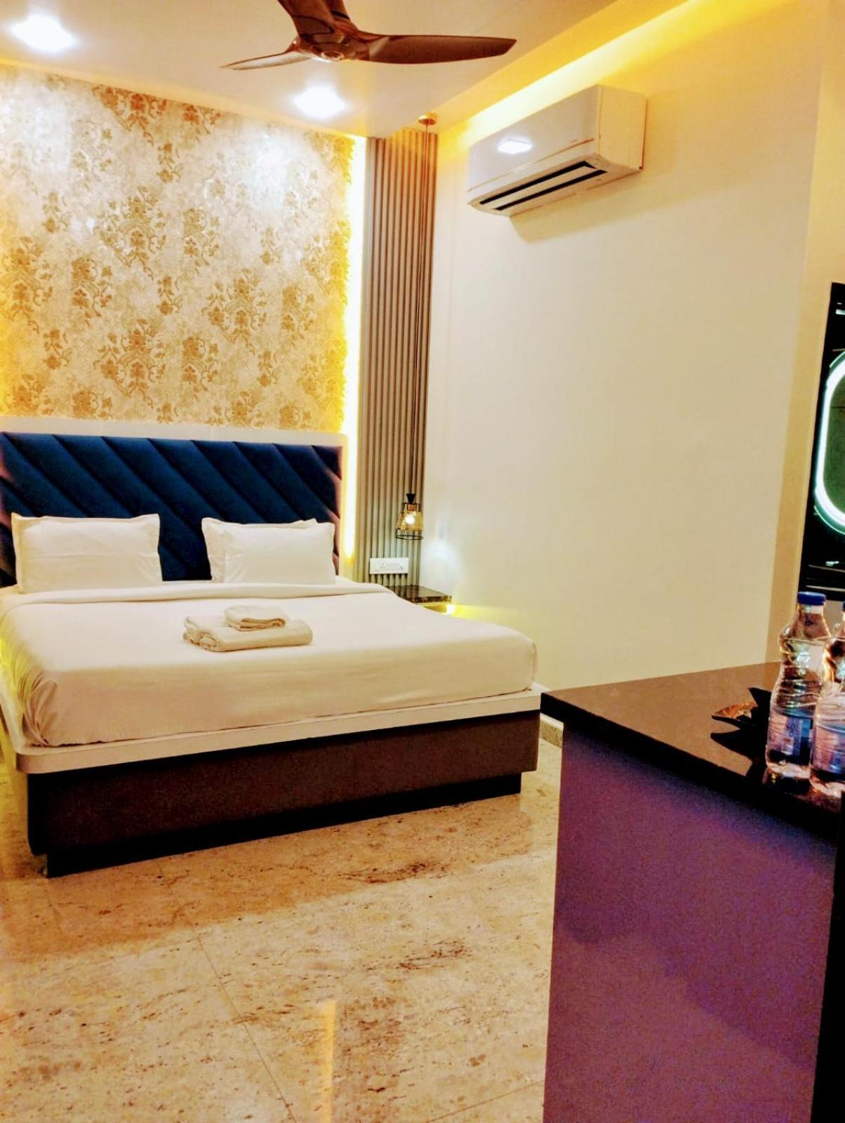 Hotel Town Grand Agra  Exterior photo