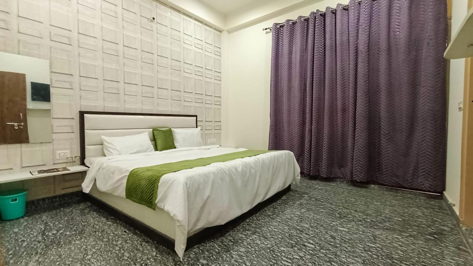 Hotel Town Grand Agra  Exterior photo
