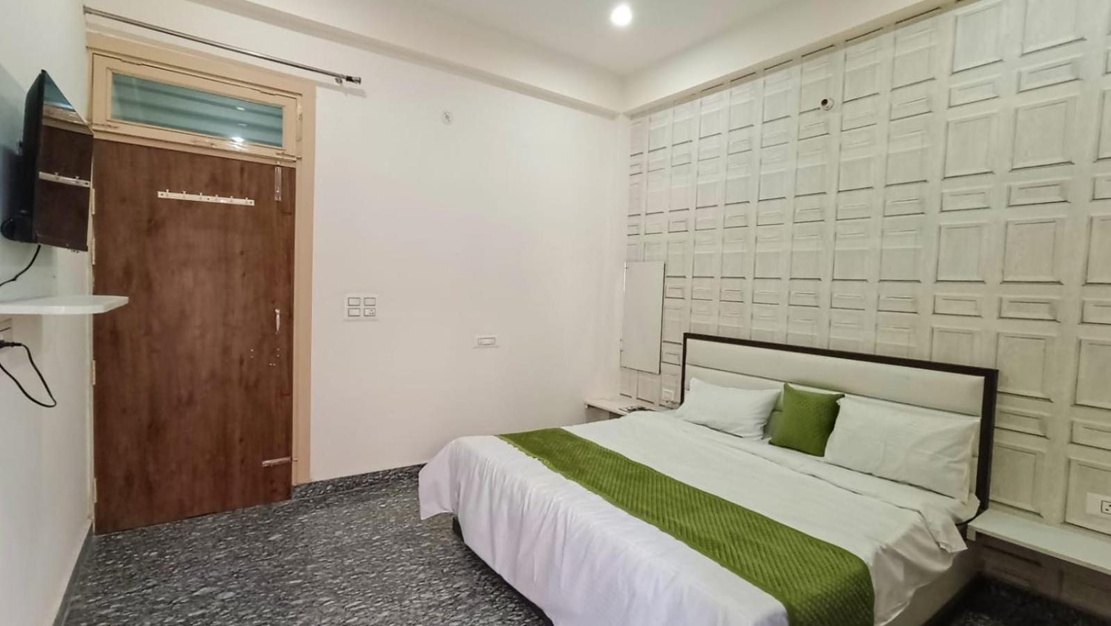 Hotel Town Grand Agra  Exterior photo